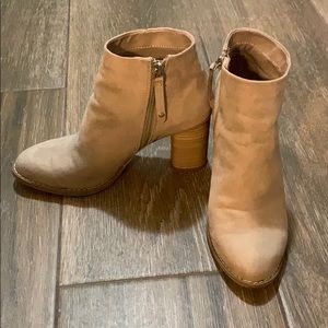 Heeled booties